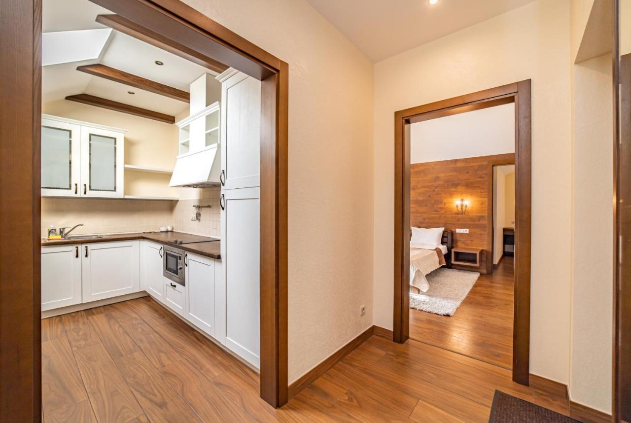 Petrani Nivki Hotell Kiev Exteriör bild
